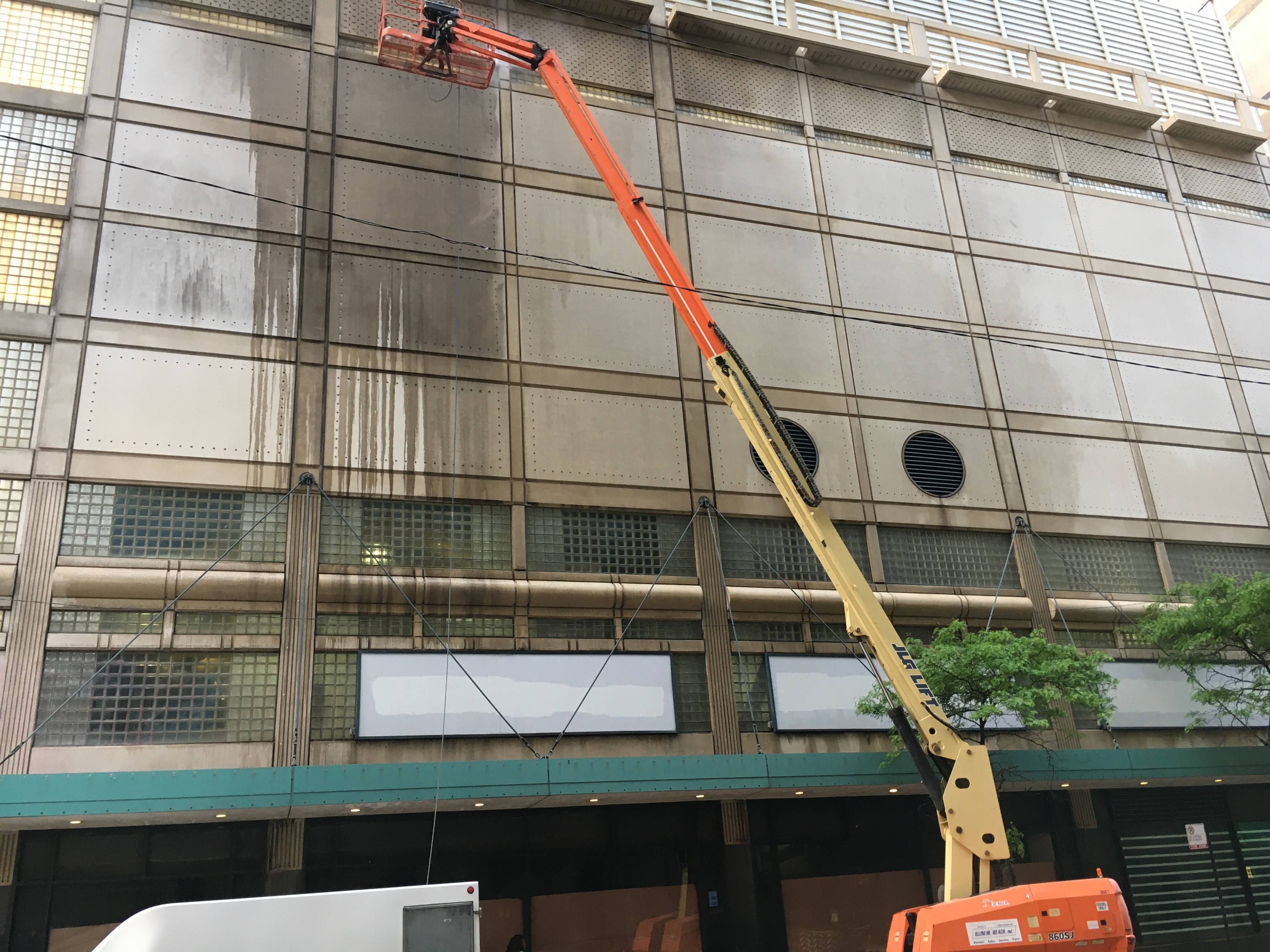 Building Pressure Washing Chicago