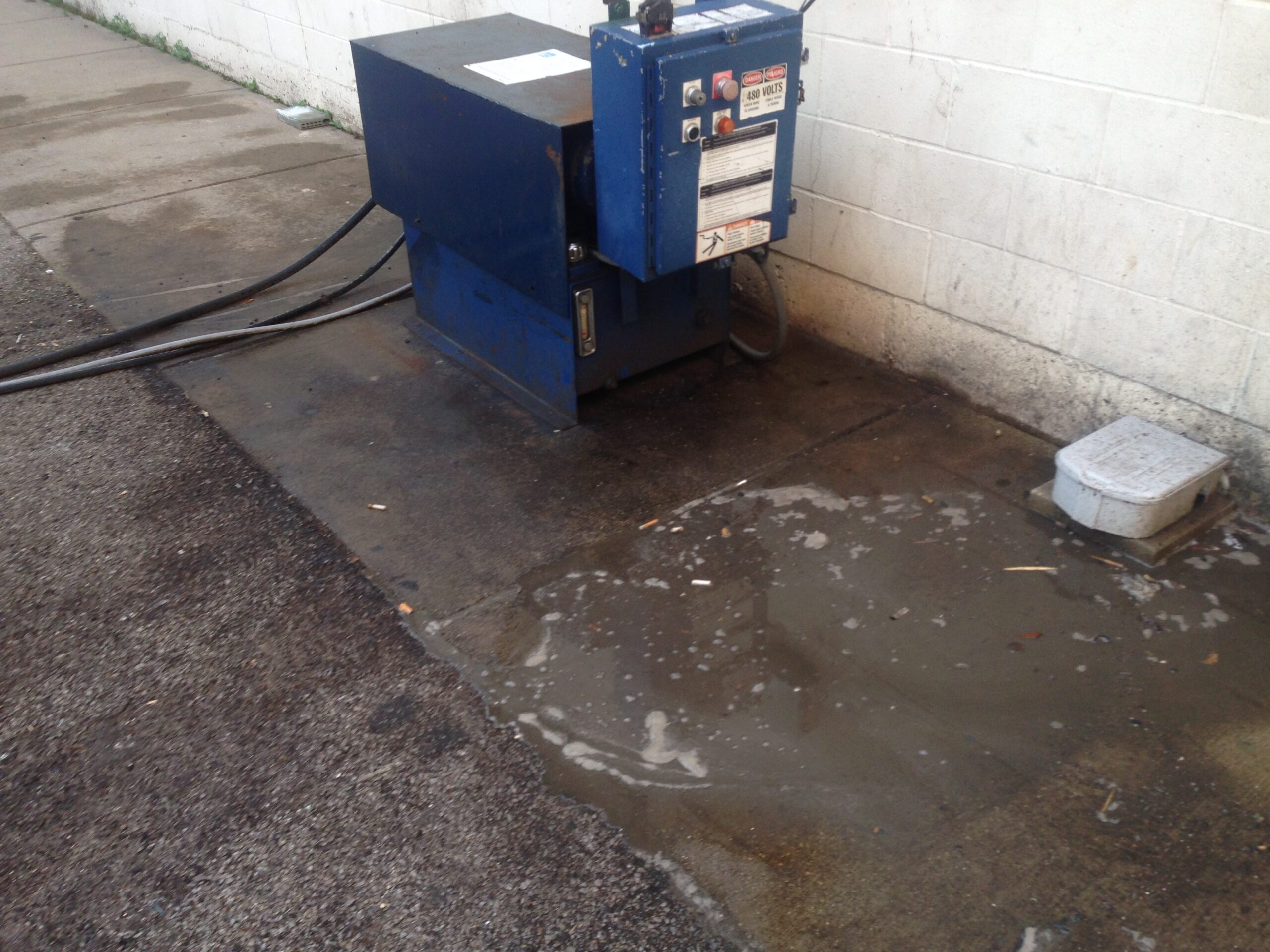 Chicago Loading Dock Trash Area Cleaning