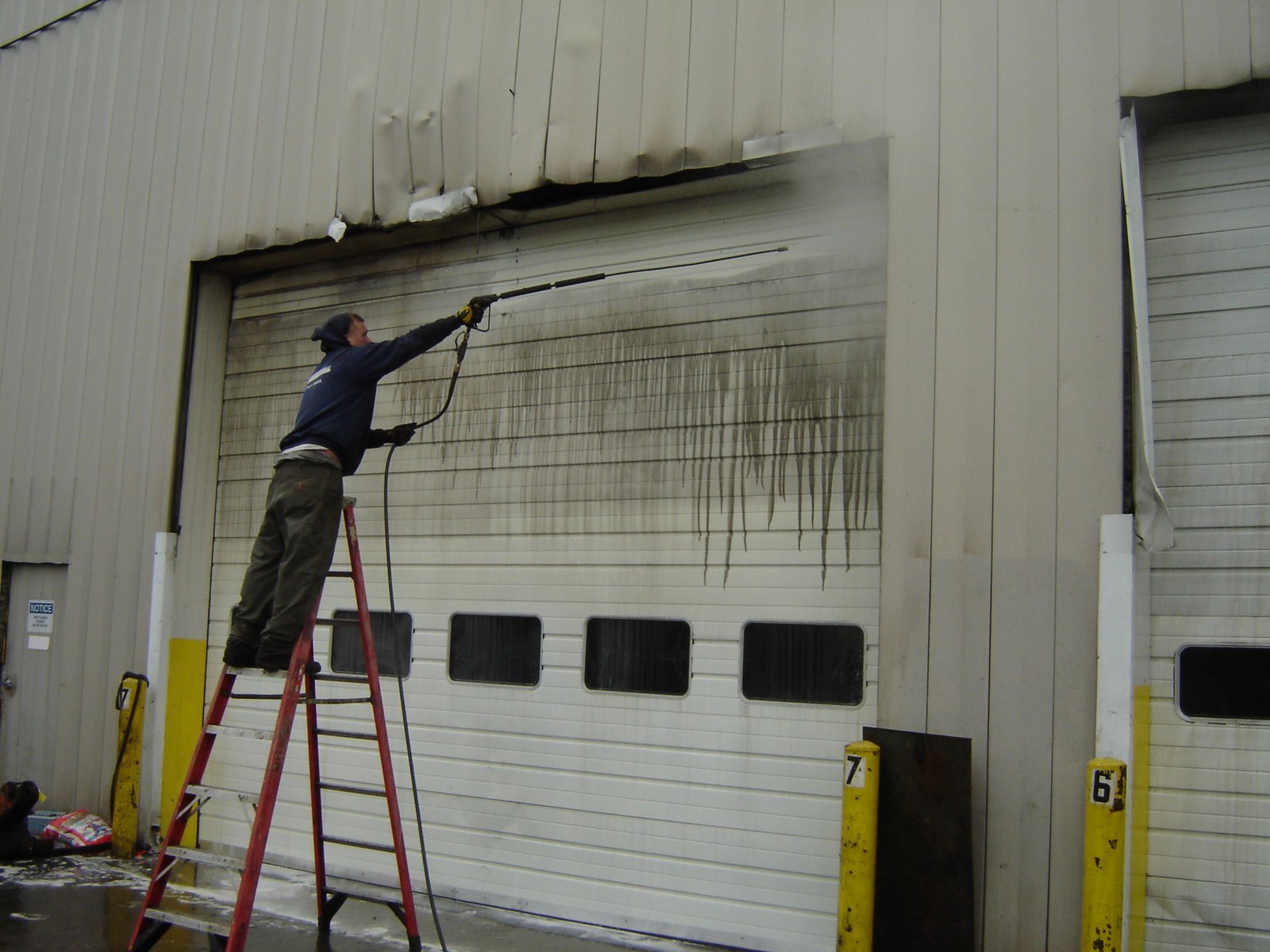 Loading Dock Door Cleaning in Chicago