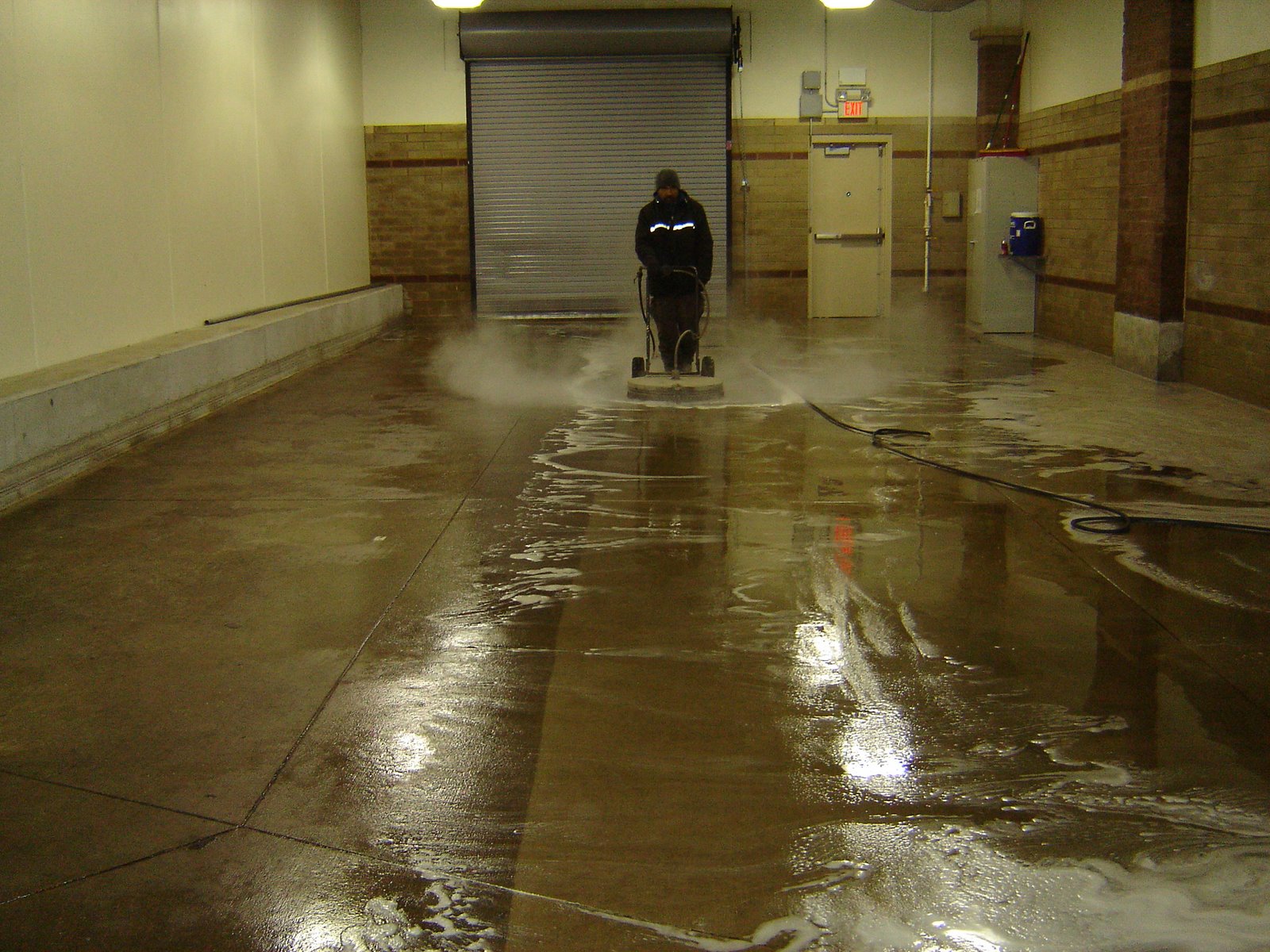 Loading dock cleaning in Chicago